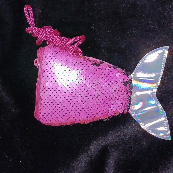 ⭐️ 3 For $10⭐️ Mermaid tail sequined purse PINK/BLACK - Picture 2 of 3